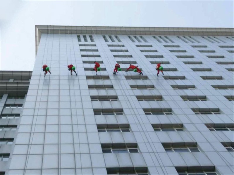 玻璃幕墻清洗，外墻脫落修補(bǔ)及維保